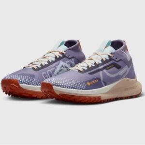 Nike W’s Lavender React Pegasus Trail 4 Gore-Tex Running Shoes Size 6.5